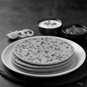 Lal Mirchi Parantha (1 Pc.)