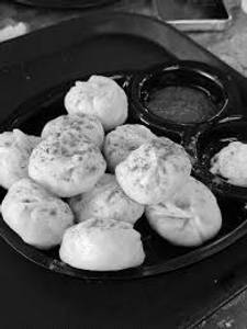 Veg Spicy Momos [10 Pieces]