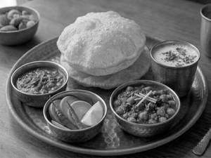 Chole Bhature With Chaach [2 bhature]