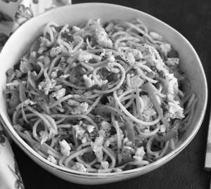 Egg Noodle Chow Mein [ Plain Hakka, Schezwan, Garlic, Special]