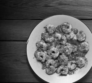 Hot Garlic Prawn [Gravy] [6 Pieces]