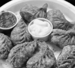Paneer fried momos [full, 8 pieces]