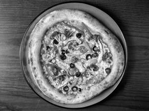 Market Vegetables And Red Cheddar Pizza [Neapolitan]