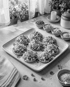 Salad Sevpuri ( 4 Papri)