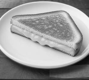 GRILLED CHEESE SANDWICH