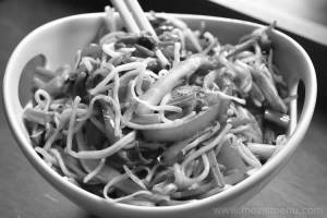 Burnt Garlic Hakka Noodles