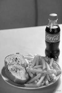 Gaarlic Bread+fries+coldrink(200ml)