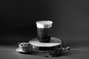 Rose Oolong Latte