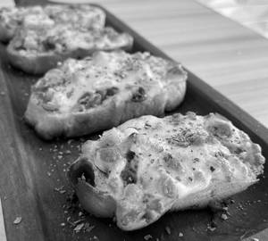 Spicy Garlic Bread