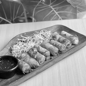 Spicy Cheese And Chilly Cigar Rolls
