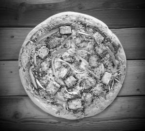 Paneer and capsicum pizza