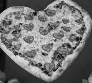Chicken Heart Shape Pizza