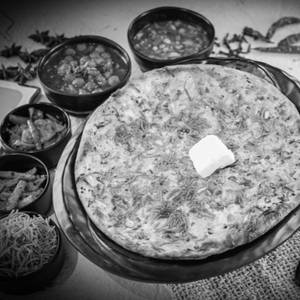 Bhujiya Masala Amritsari Kulcha