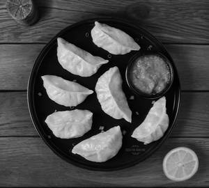 Veg Momos [ 10 Pcs ]