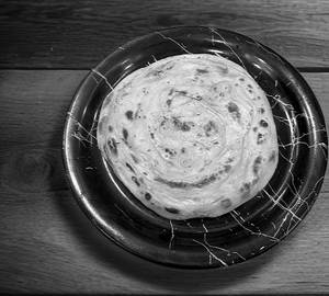 Lachha Paratha [1 Piece]