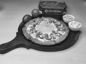 Cheesee Laava Papa Farm Pizza