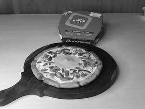 Cheesee Laava Farm Veggie Pizza