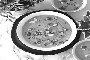 Broccoli Almond Soup