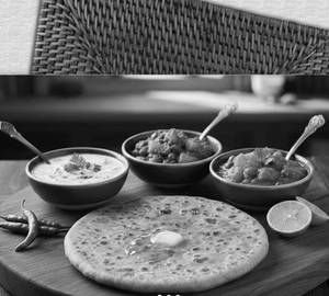 Aloo Paratha [2 Pieces + Chole, Raita, Salad]