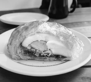 Half Egg Puff