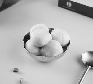 White Rasgulla [2 Pieces]