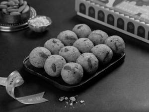 Rajastani Gondh Laddu