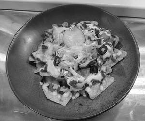 Nachos Nest With Salsa And Tamarind Chutney