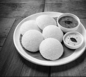 Idli (4 Pcs)