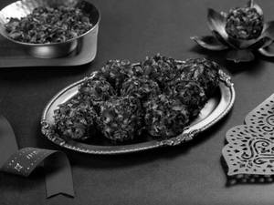 Rose Dryfruit Laddu