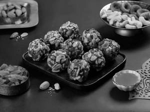 Honey Dryfruit Laddu