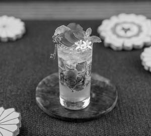 Rose Petal Mojito