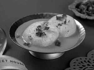 Rose Rasmalai 2 Pcs