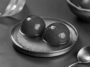 Gulab Jamun 2 Pcs