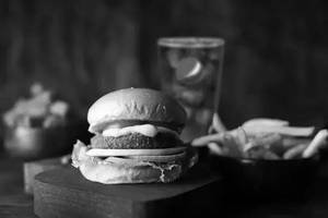 IFC Special Burger Combo Veg 