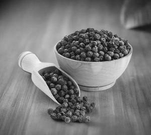 Black pepper whole (100 gram)