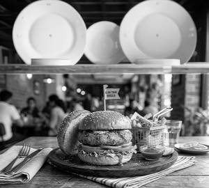 Aloo Tikki Burger