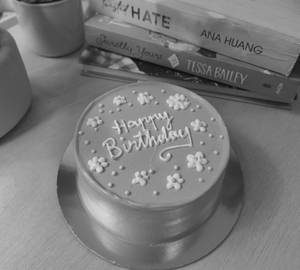 Happy Birthday Cake [280 G]