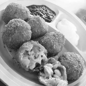 Cheese Corn Crunchy Momos