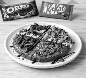 KitKat and Oreo Waffle Cake