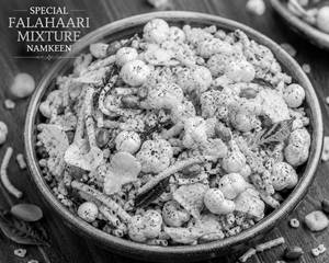 Special Falahaari Mixture.