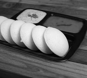Steam Idli [ 6 Piece ]