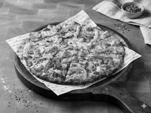 Paneer Tikka Pizza