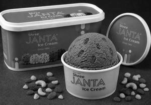 Fruit and nut choclate