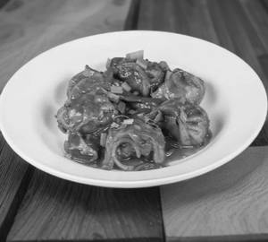 Gravy Chicken Momos