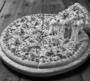 Chij Bhrasht Tandoori Paneer Pizza