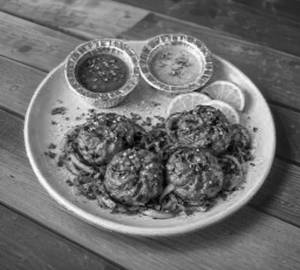 Achaari Chicken Momos