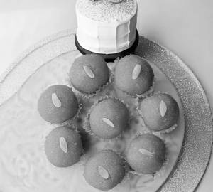 Motichoor Ladoo