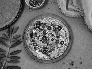 Smoked Paprika Paneer Pizza
