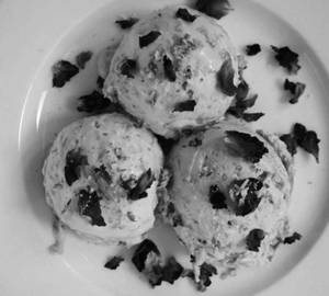 Rose gulkand (1 scoop)