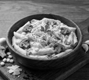 Alfredo White Sauce Pasta